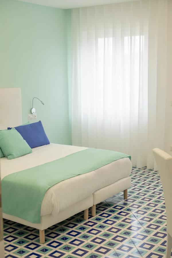 Domus Sole Bed & Breakfast Sorrento Exterior photo